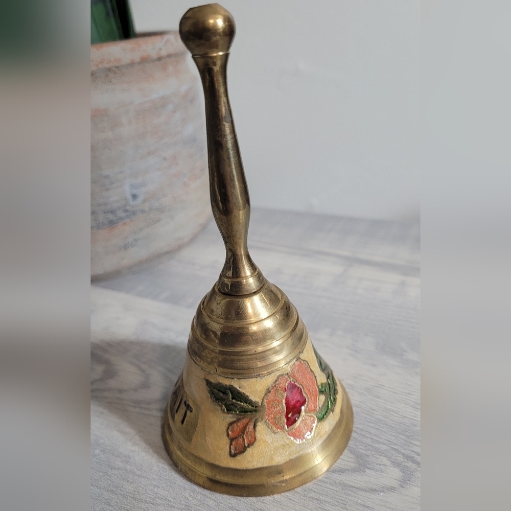 Vintage Brass Souvenir Bell – Kuwait – Hand Painted Floral – Collectible Decor - Picture 3 of 5